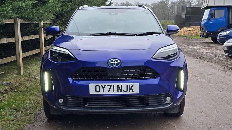 Used Toyota Yaris Hybrid Design 2021 Blue Hatchback