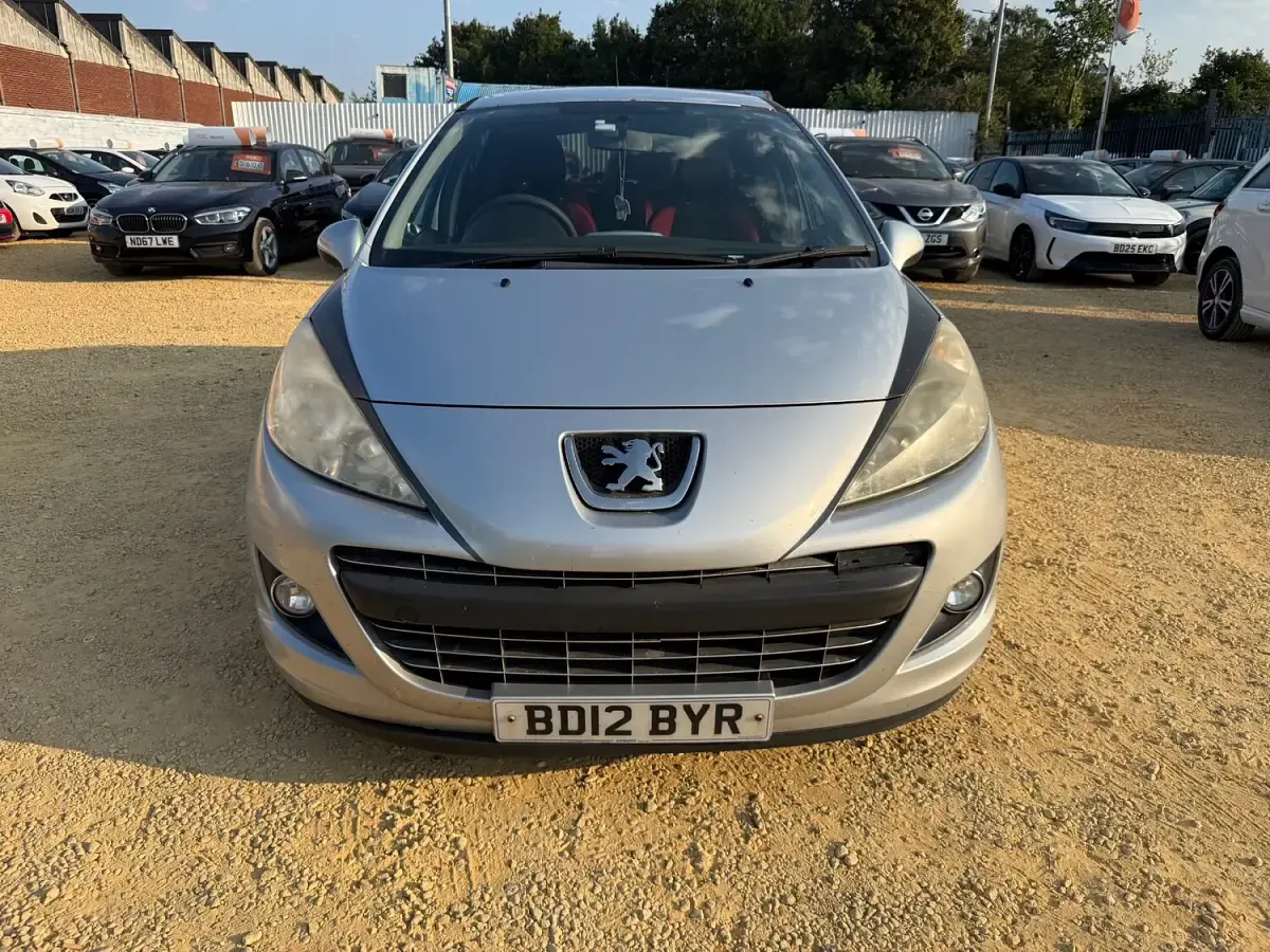 Used Peugeot 207 Sportium 92 HP (67 kW) 2012 Silver Hatchback