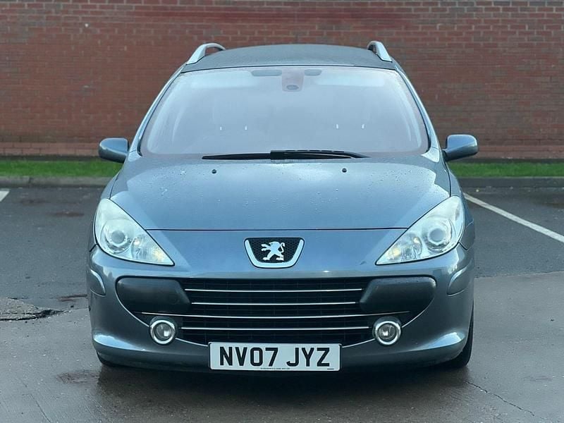 Grey Used 2007 Peugeot 307 Estate | £1,199 (Fair price) - Image 1/4