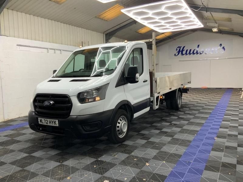 Begagnad Ford Transit 130 HK (95 kW) 2022 Vit Cab