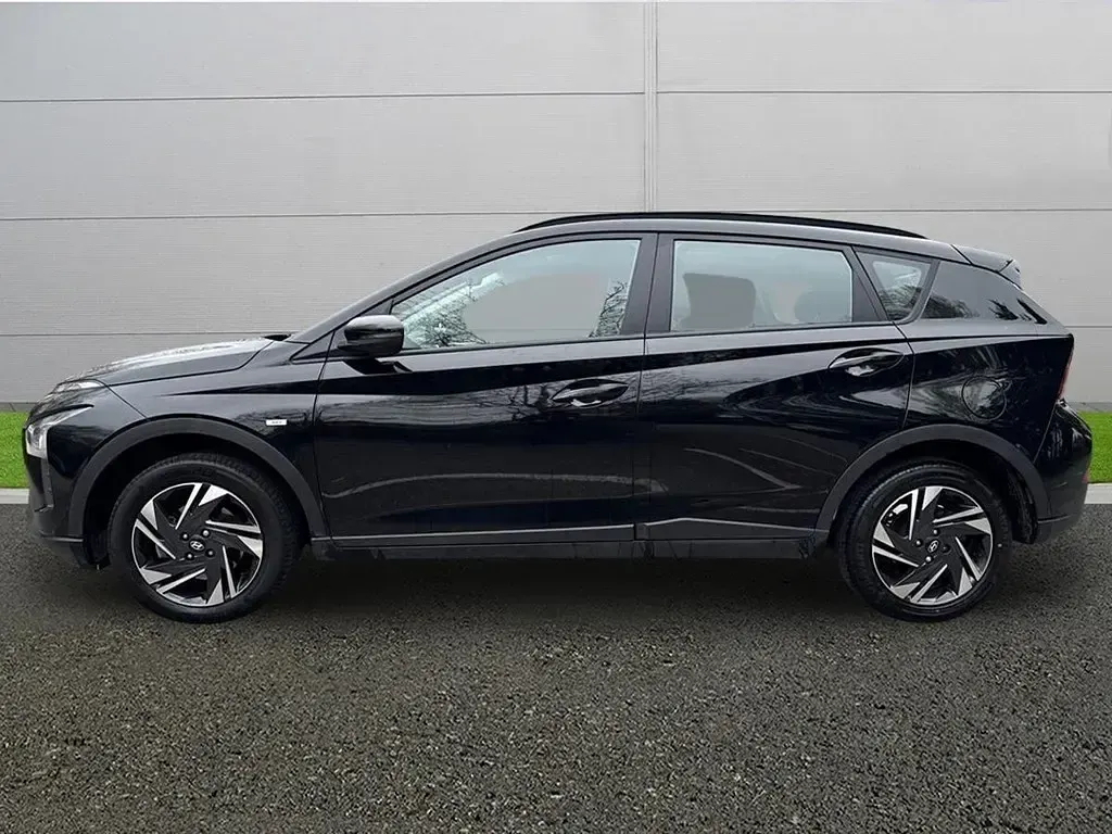 Begagnad Hyundai Bayon SE 2023 Svart SUV