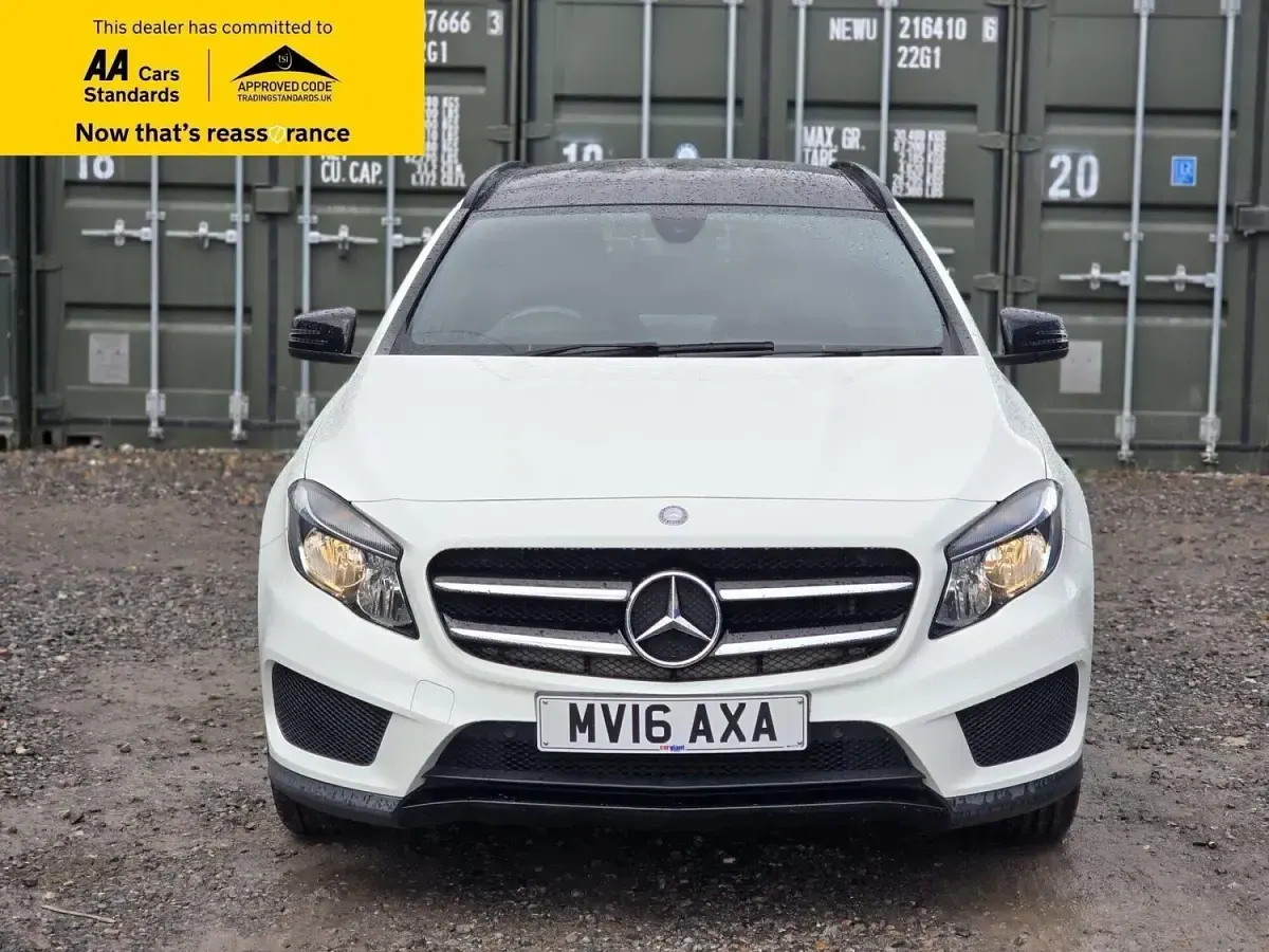 Begagnad Mercedes GLA220 AMG line 177 HK (130 kW) 2016 Vit SUV