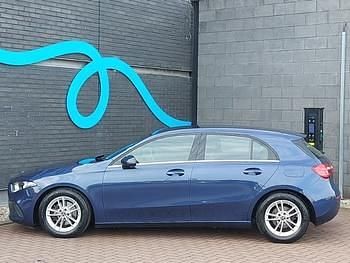 Used Mercedes A180 SE 136 HP (100 kW) 2020 Blue Hatchback