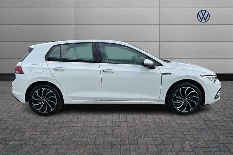 Used VW Golf VIII 150 HP (110 kW) 2023