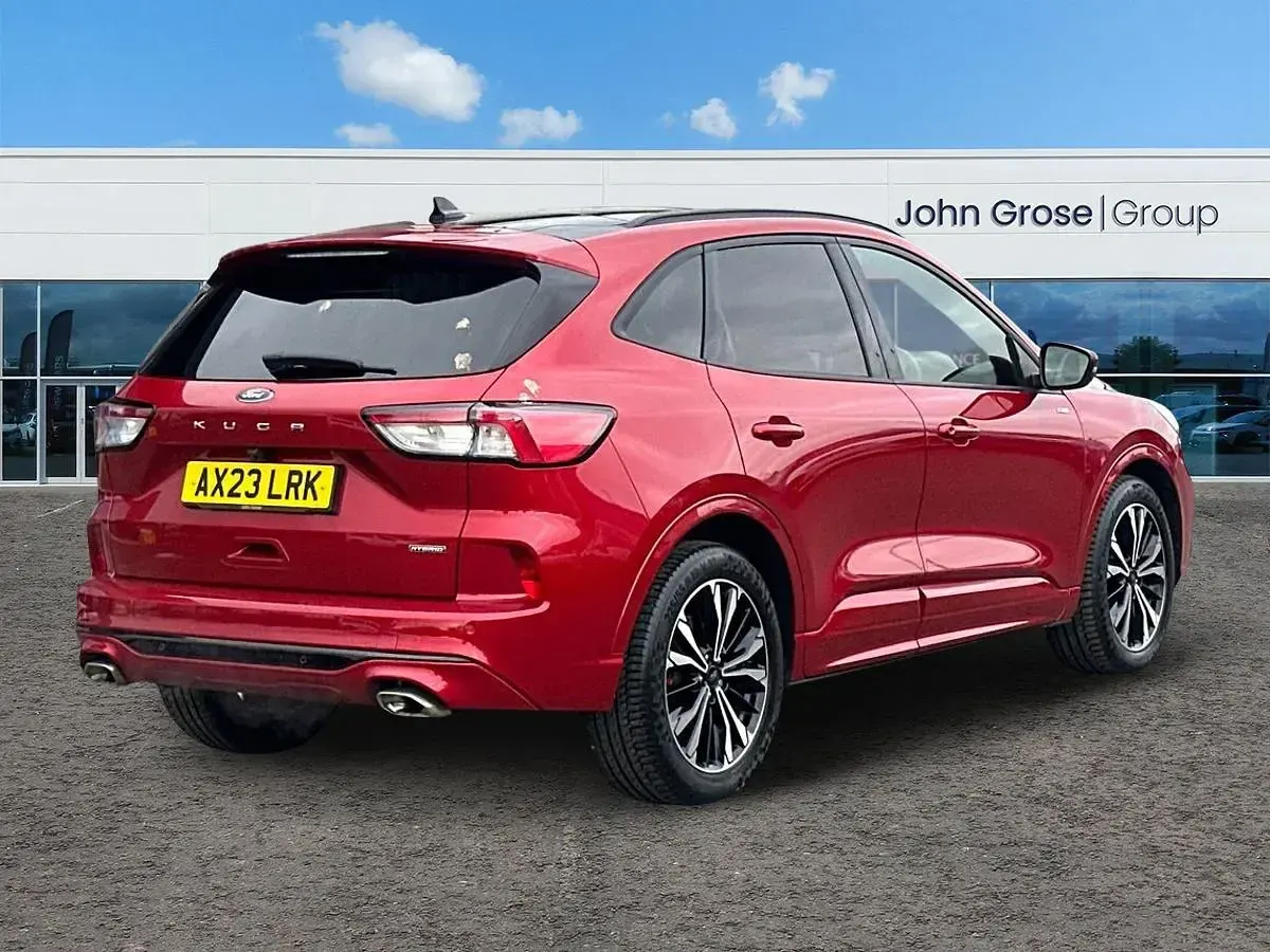 Used Ford Kuga ST-Line X 190 HP (139 kW) 2023 Red SUV