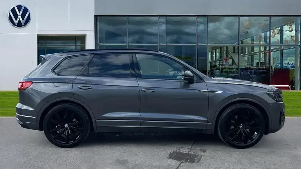 Used VW Touareg Black Edition 286 HP (210 kW) 2023 Grey SUV