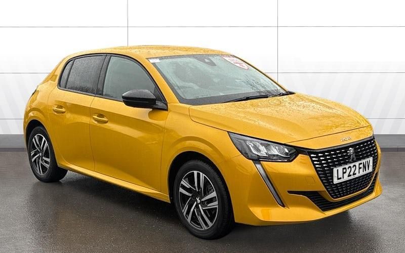 Used Peugeot 208 Allure Premium 102 HP (75 kW) 2022 Yellow Hatchback