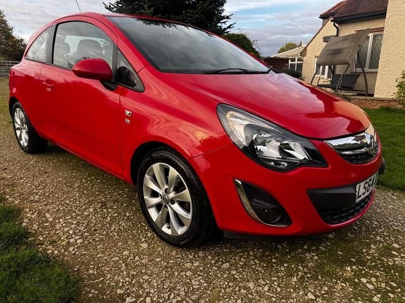 Red Used 2014 Vauxhall Corsa Excite Hatchback | £5,000 (Fair price) - Image 1/4
