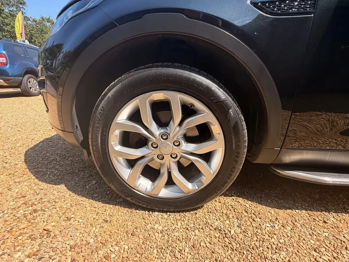 Used Land Rover Discovery Sport HSE 2015 Black SUV