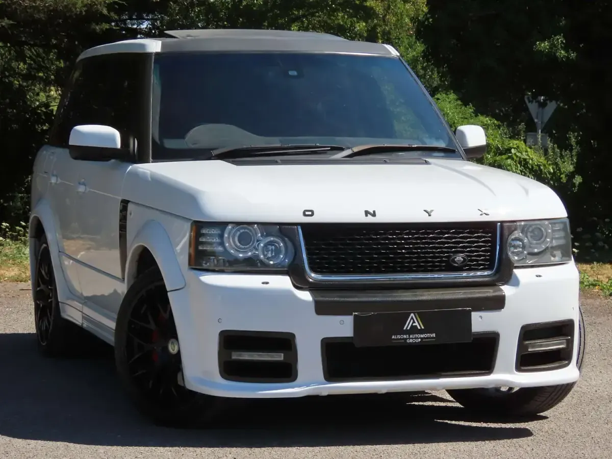 Used Land Rover Range Rover Vogue 308 HP (226 kW) 2010 White SUV