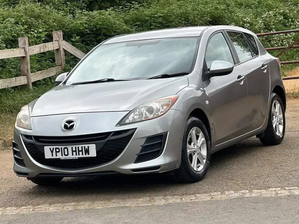 Używany Mazda 3 105 KM (77 kW) 2010 Srebrny Hatchback