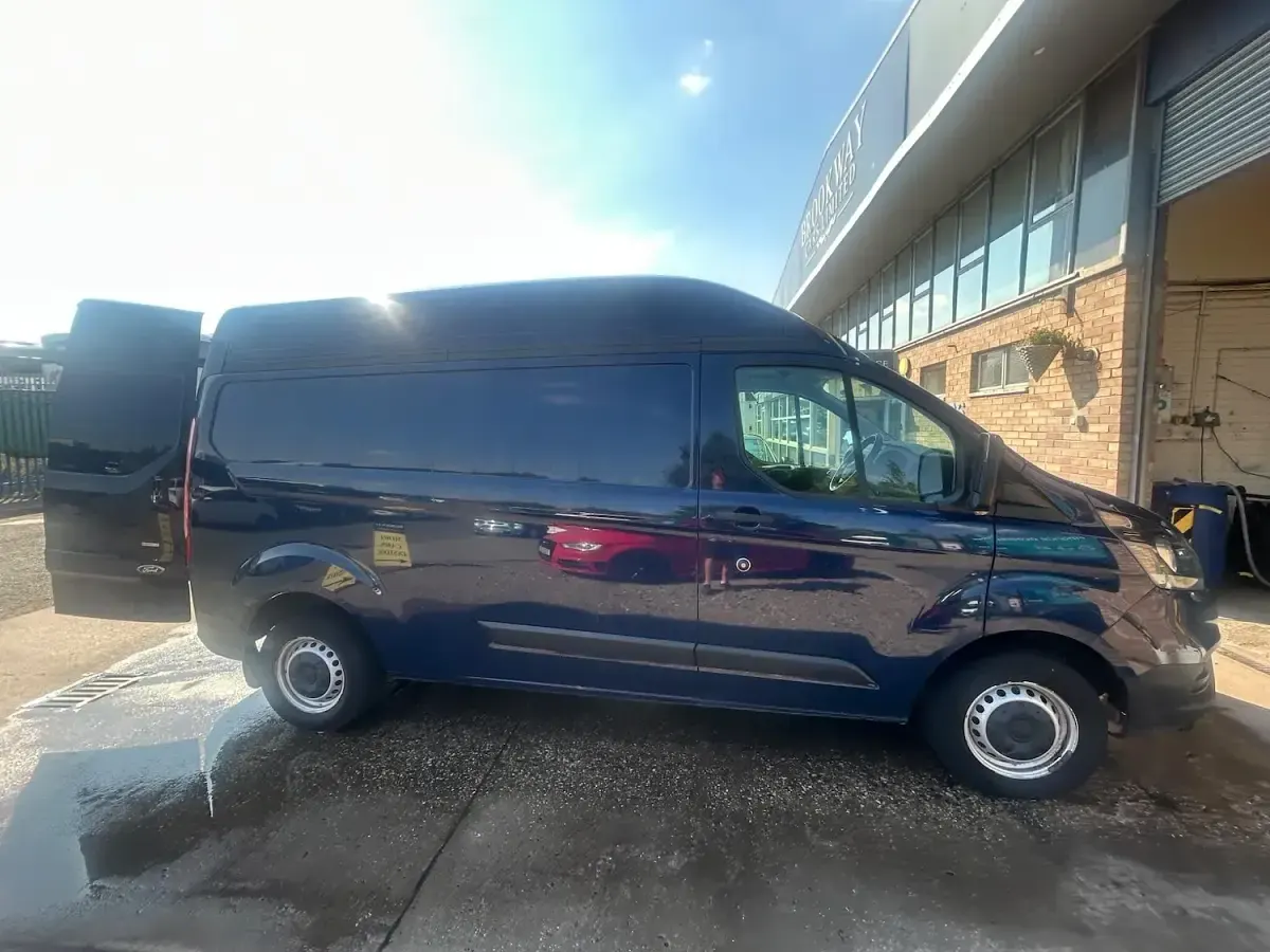 Used Ford Transit Custom 130 HP (95 kW) 2018 Blue Van