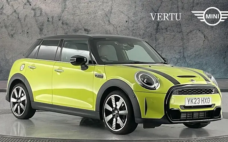 Used Mini Cooper S Exclusive 178 HP (130 kW) 2022 Hatchback