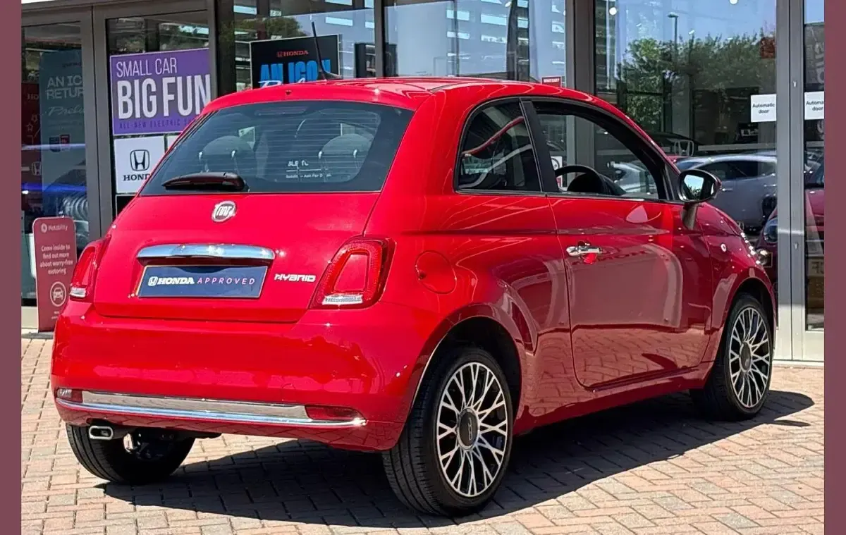 Used Fiat 500 68 HP (50 kW) 2024 Red Hatchback