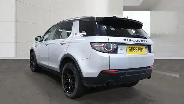 Used Land Rover Discovery Sport HSE Luxury 180 HP (132 kW) 2016 Silver SUV