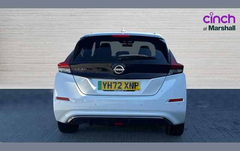 Used Nissan Leaf Tekna 110 kW (150 HP) 2022 White Hatchback