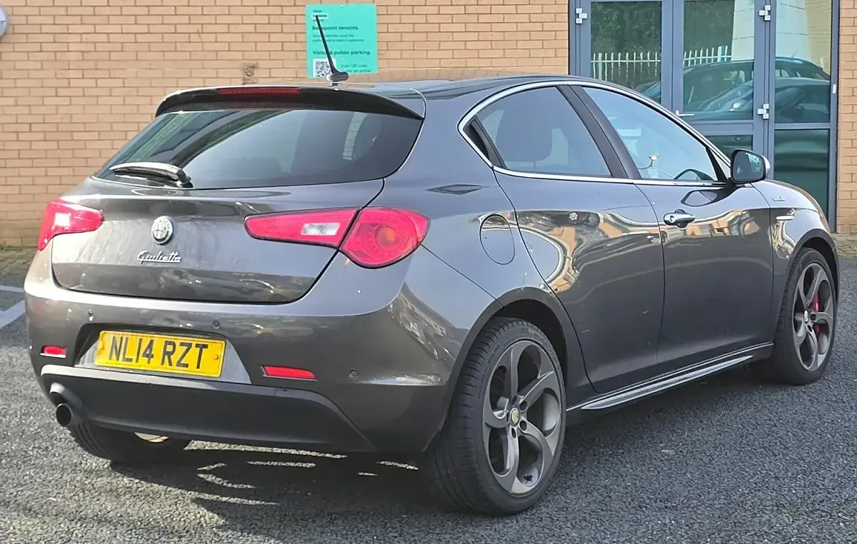 Used Alfa Romeo Giulietta 170 HP (125 kW) 2014 Grey Hatchback