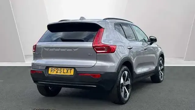 Used Volvo XC40 Plus 194 HP (142 kW) 2026 SUV