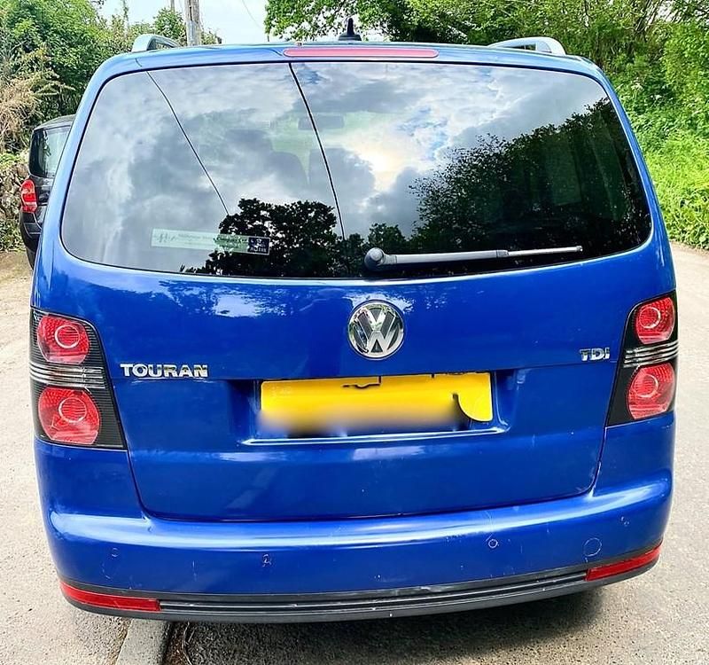 Used VW Touran Match 105 HP (77 kW) 2010 Blue MPV