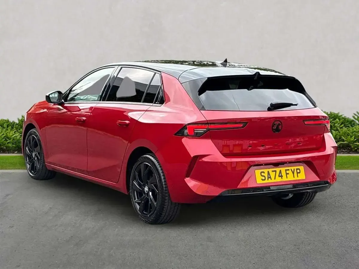 Used Vauxhall Astra S 130 HP (95 kW) 2024 Red Hatchback