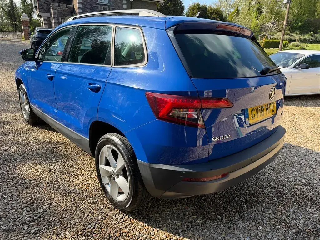 Gebraucht Skoda Karoq SE 150 PS (110 kW) 2018 Blau SUV