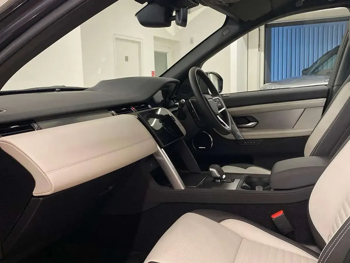 Used Land Rover Discovery Sport HSE Dynamic 2026 Blue SUV