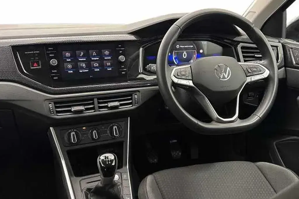 Used VW Taigo Match 95 HP (69 kW) 2025 Black SUV