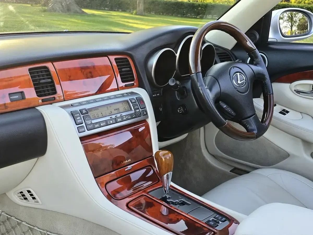 Used Lexus SC430 2006 Silver Cabriolet
