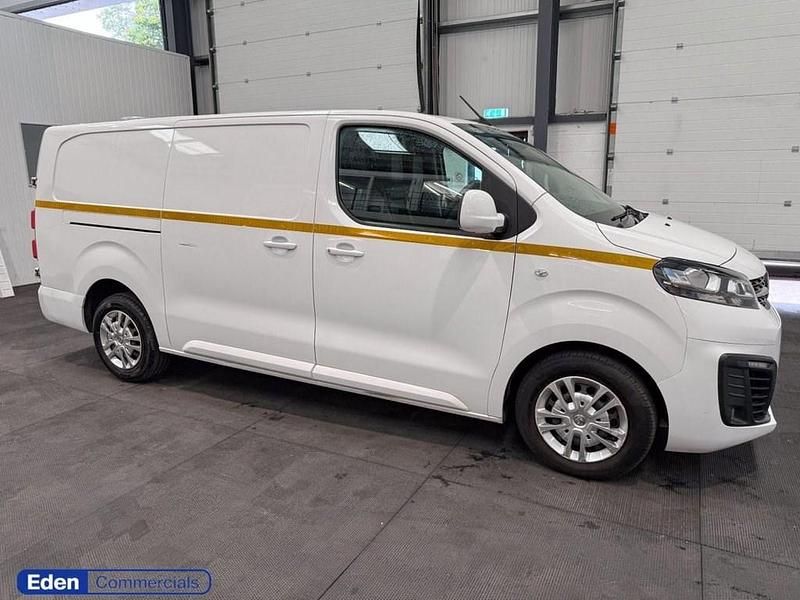 White Used 2020 Vauxhall Vivaro Sportive Van | £8,990 (Fair price) - Image 1/4