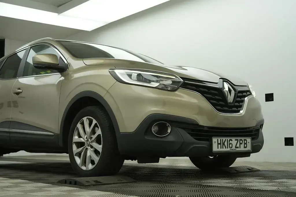 Begagnad Renault Kadjar Dynamique 110 HK (80 kW) 2016 Beige SUV