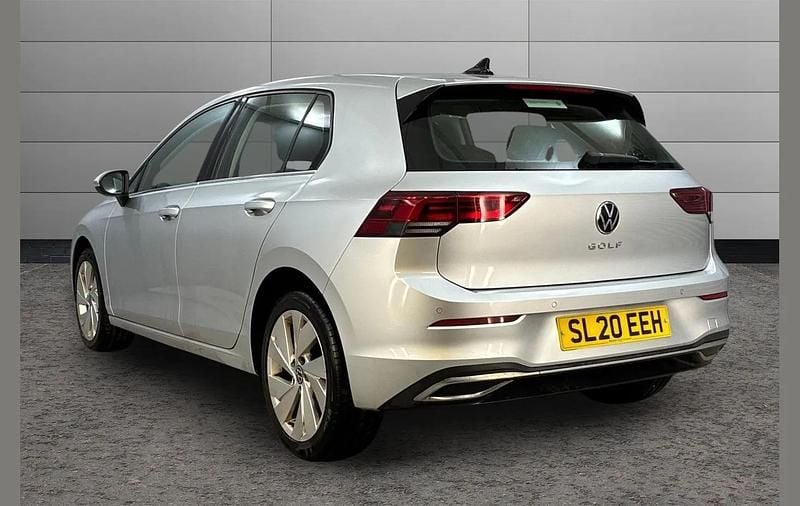 Używany VW Golf VIII Style 130 KM (95 kW) 2020 Srebrny Hatchback