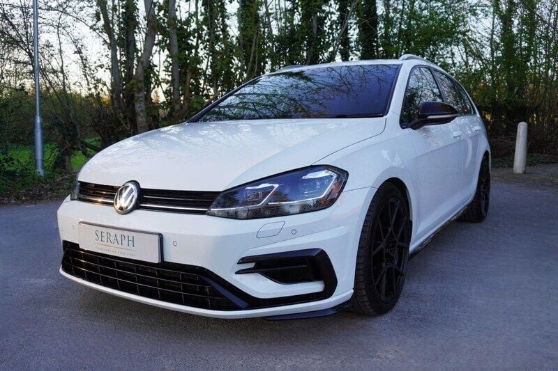 White Used 2018 VW Golf VII R Estate | £19,400 (Fair price) - Image 1/4