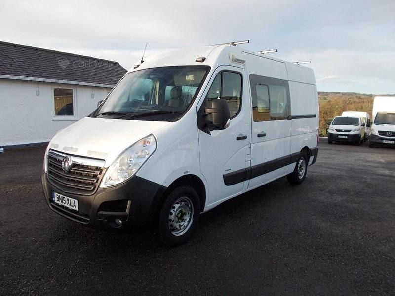 Used Vauxhall Movano 130 HP (95 kW) 2019 White MPV