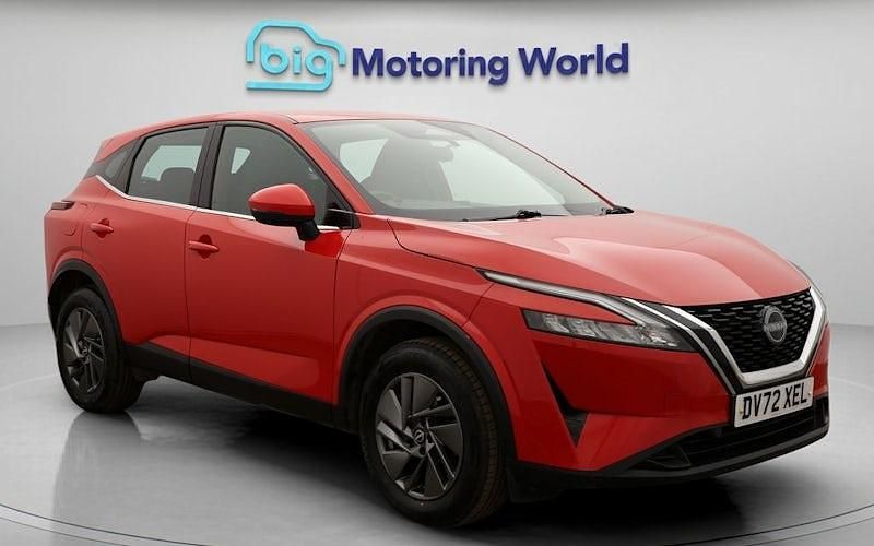 Used Nissan Qashqai Acenta Premium 158 HP (116 kW) 2022 Red SUV