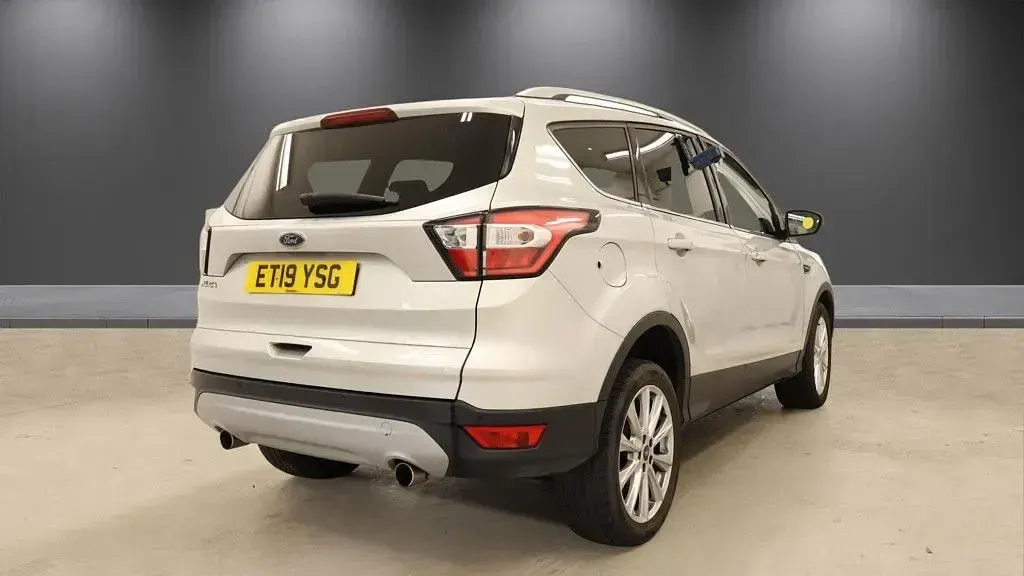 Used Ford Kuga Titanium 120 HP (88 kW) 2019 Silver SUV