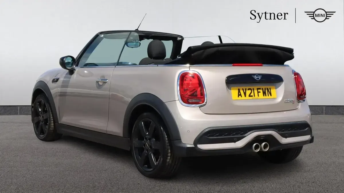 Used Mini Cooper S Classic 176 HP (129 kW) 2021 Grey Hatchback