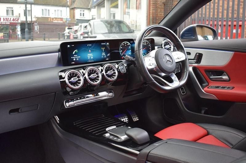 Used Mercedes CLA180 AMG Line Premium Plus 136 HP (100 kW) 2020 Blue Sedan