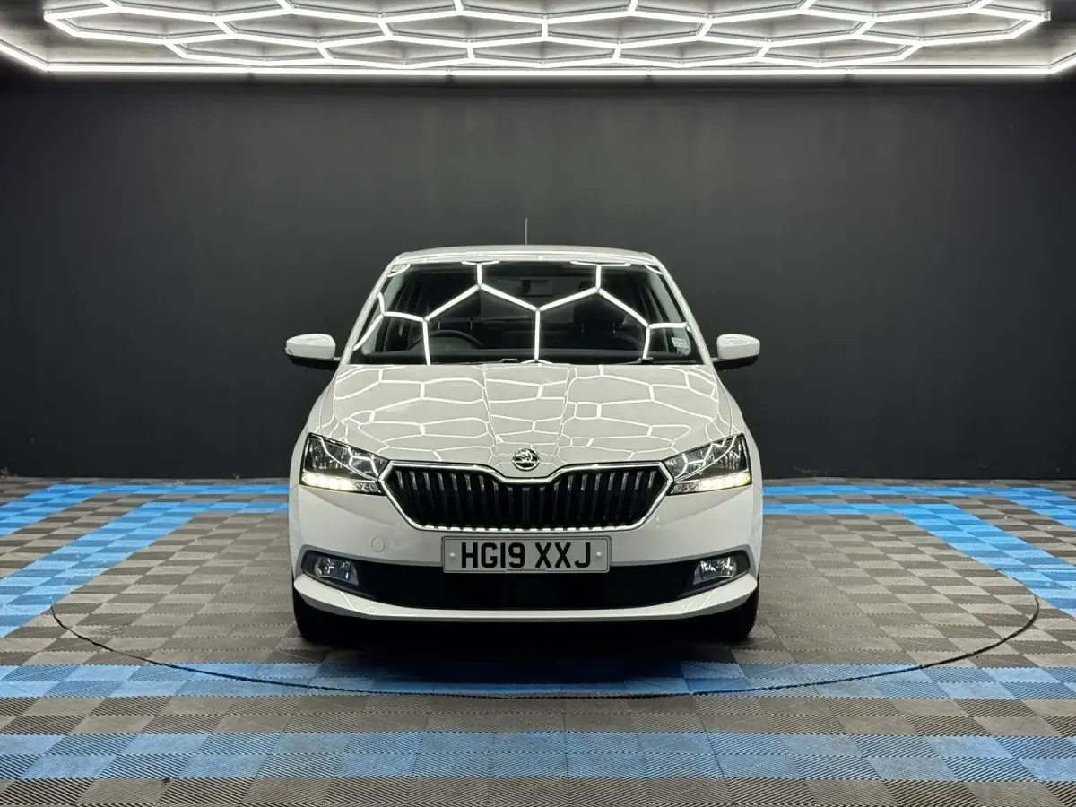 Used Skoda Fabia SE 2019 White Hatchback