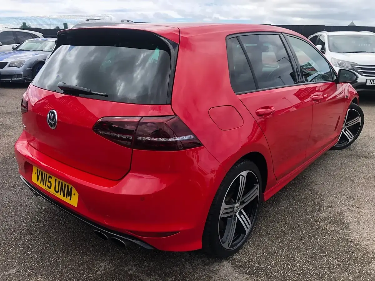 Used VW Golf VII R 2015 Red Hatchback