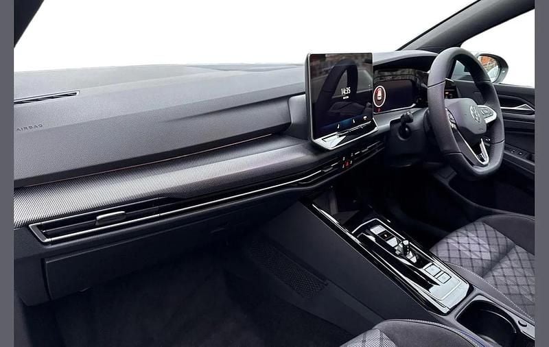 Used VW Golf VIII R-line 147 HP (108 kW) 2026 Silver Hatchback