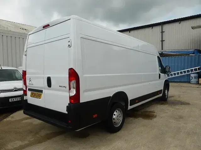 Used Citroën Relay 140 HP (102 kW) 2024 White Van