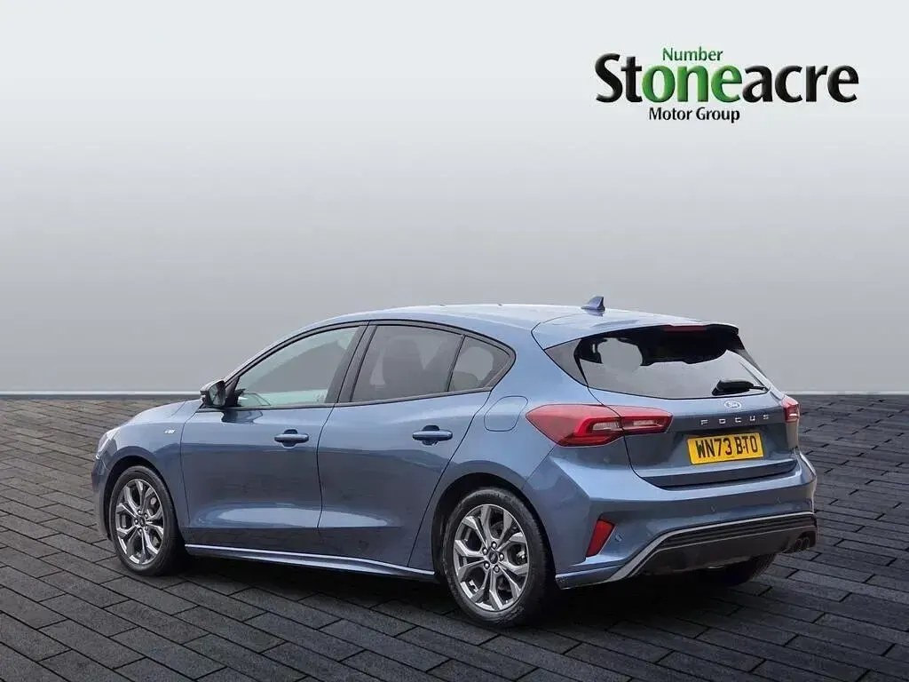 Used Ford Focus ST-Line 125 HP (91 kW) 2023 Blue Hatchback