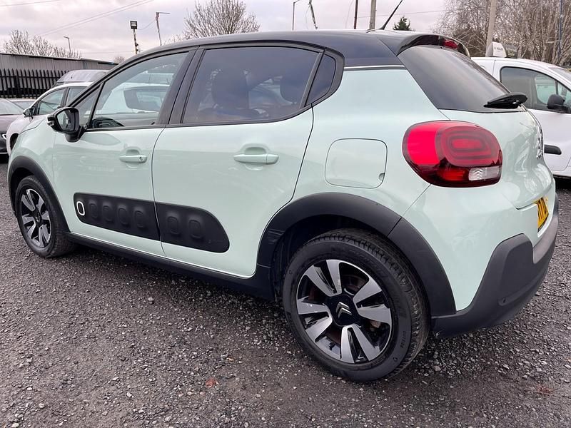 Used Citroën C3 Flair 110 HP (80 kW) 2017 Green Hatchback