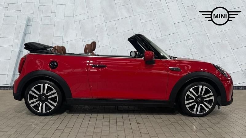 Used Mini Cooper S Exclusive 176 HP (129 kW) 2022 Red Hatchback