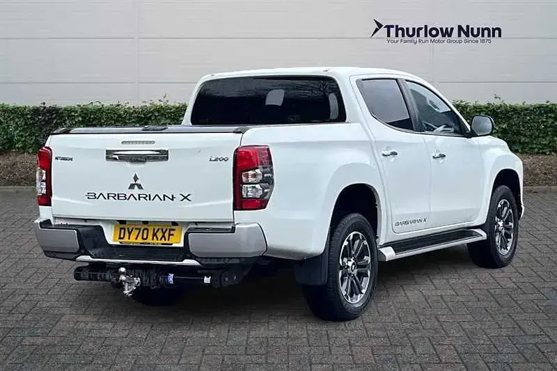 Used Mitsubishi L200 150 HP (110 kW) 2020 White Pickup