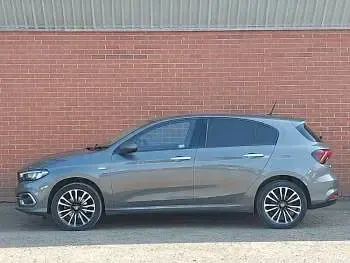 Used Fiat Tipo Life 100 HP (73 kW) 2022 Grey Hatchback