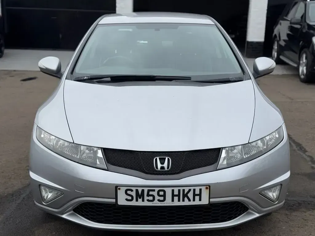 Begagnad Honda Civic SI 98 HK (72 kW) 2009 Silver Halvkombi
