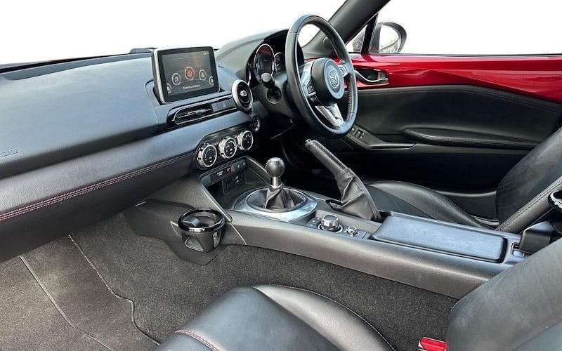 Used Mazda MX5 Inclusive 131 HP (96 kW) 2018 Cabriolet