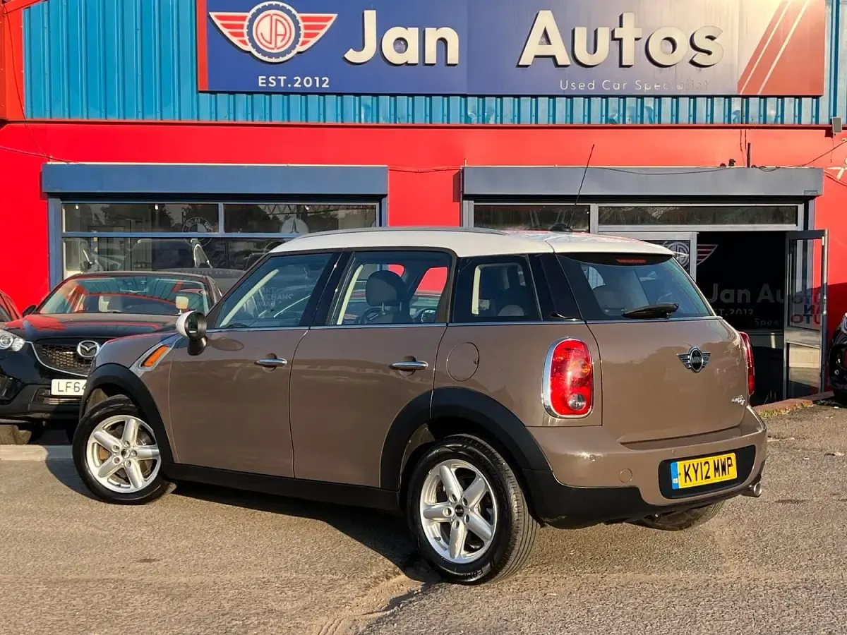Used Mini Cooper D 2012 Brown Hatchback