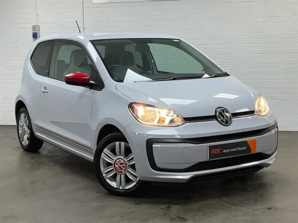Begagnad VW up! Beats 2017 Silver Halvkombi